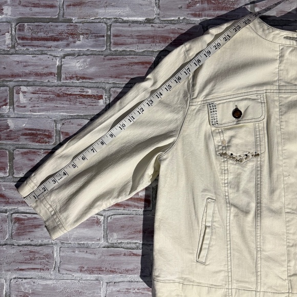 NWT Ave Jeans off White Denim Jacket Size 18-20 Studs Embroidery Patchwork Chic - Picture 6 of 9